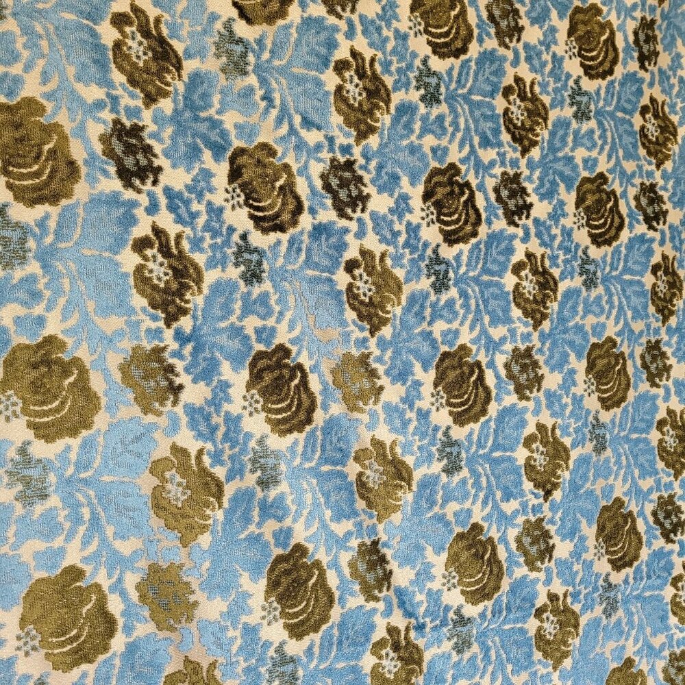 Gorgeous Vtg Rose Blue And Gold Floral Brocade Fabric 2 Pieces 48x55” & 50x54" - Picture 2 of 9